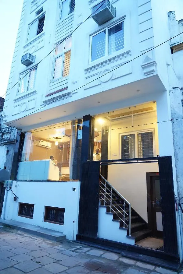 Hotel City Palace Βαρανάσι 3*,