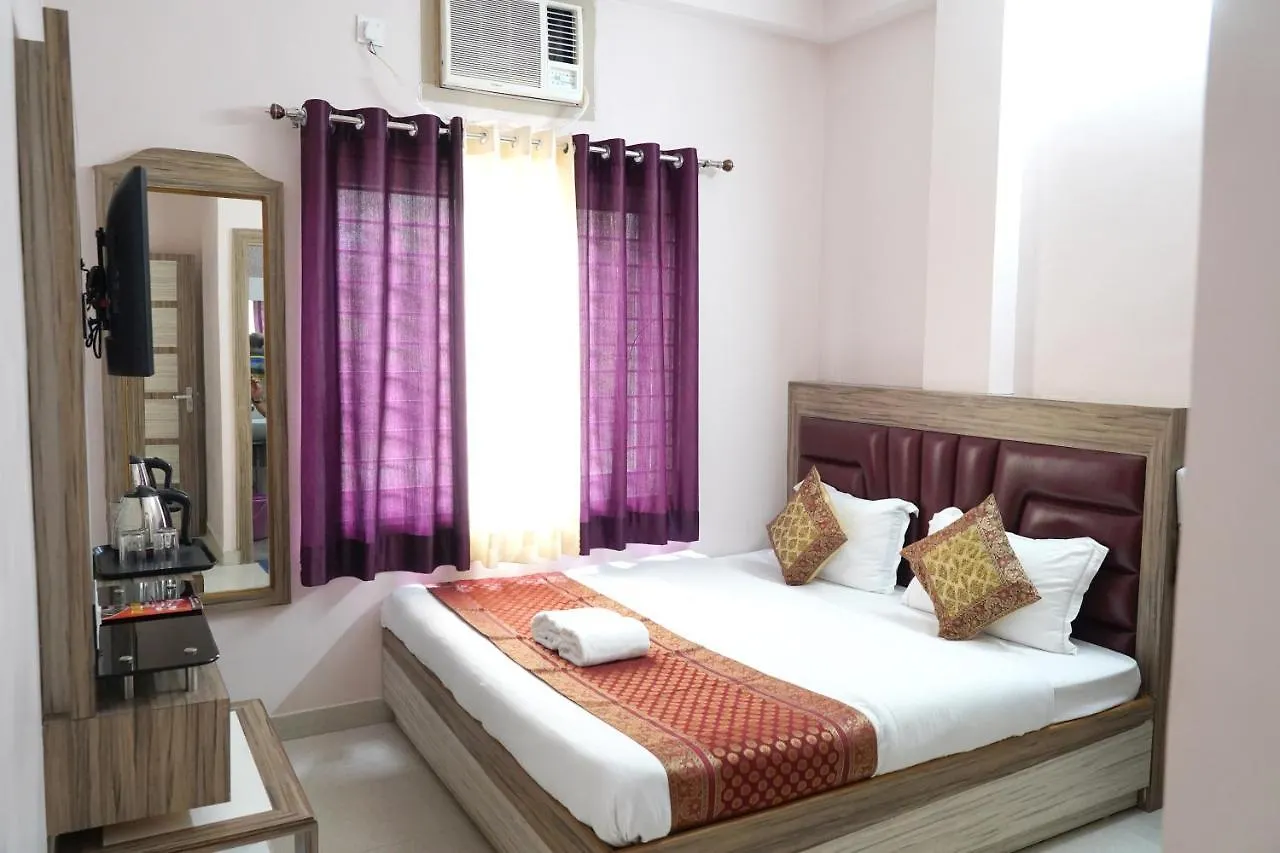 Hotel City Palace Varanasi 3*,
